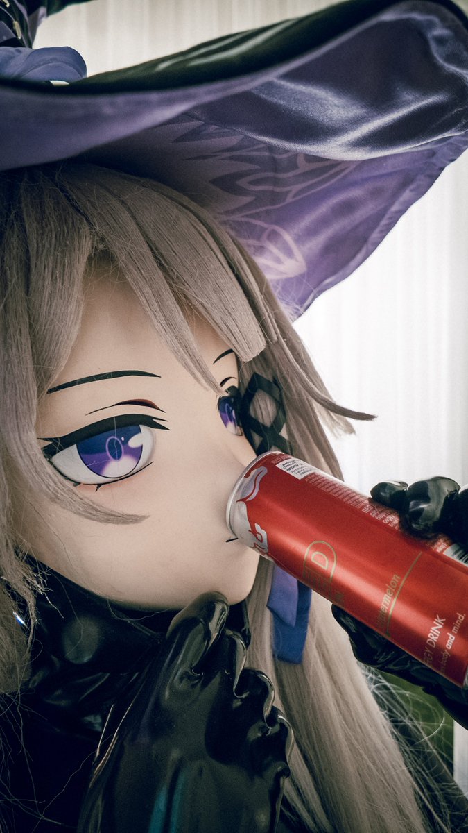 avrg_balkan_kig's tweet photo. Who up kidney stone maxxing? *haha get it my chosen name is max* 

📷: @Ellachlortalarn 

#kigurumi #着ぐるみ #latex https://t.co/W1qYvewTlX