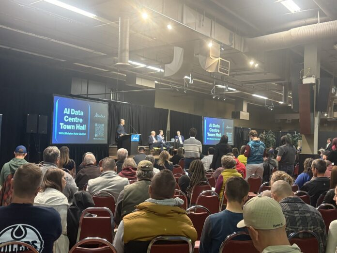 963sunfm's tweet photo. Data Centre town hall brings range of opinions in Grande Prairie https://t.co/lTZi0VSOMS via @My Grande Prairie Now #gpab #yqu #countygp #mdgreenview #yxj #ydq #fortstjohn #dawsoncreek https://t.co/egqZrpb84I