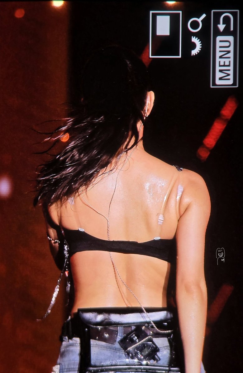 hyomuse_'s tweet photo. I'M NOT NORMAL ABOUT THIS https://t.co/LI44y5daJL