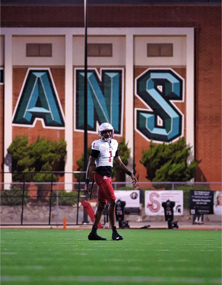 Mylan_Williams1's tweet photo. Chasing My Dreams https://t.co/Kt0z35pIn3