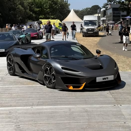 iOnlycuff_Juicy's tweet photo. 🔥 McLaren W1

Brutal performance. Beautifully engineered. 🧡🏁
Future icon or overhyped? 👇
#McLarenW1 #McLaren #McLarenCars #Supercar #Hypercar #Supercars #HypercarLife #CarCulture #ExoticCars #DreamCar #CarPhotography #CarsOfInstagram #CarSpotting #LuxuryCars #Automotive https://t.co/A5GAADsOUV