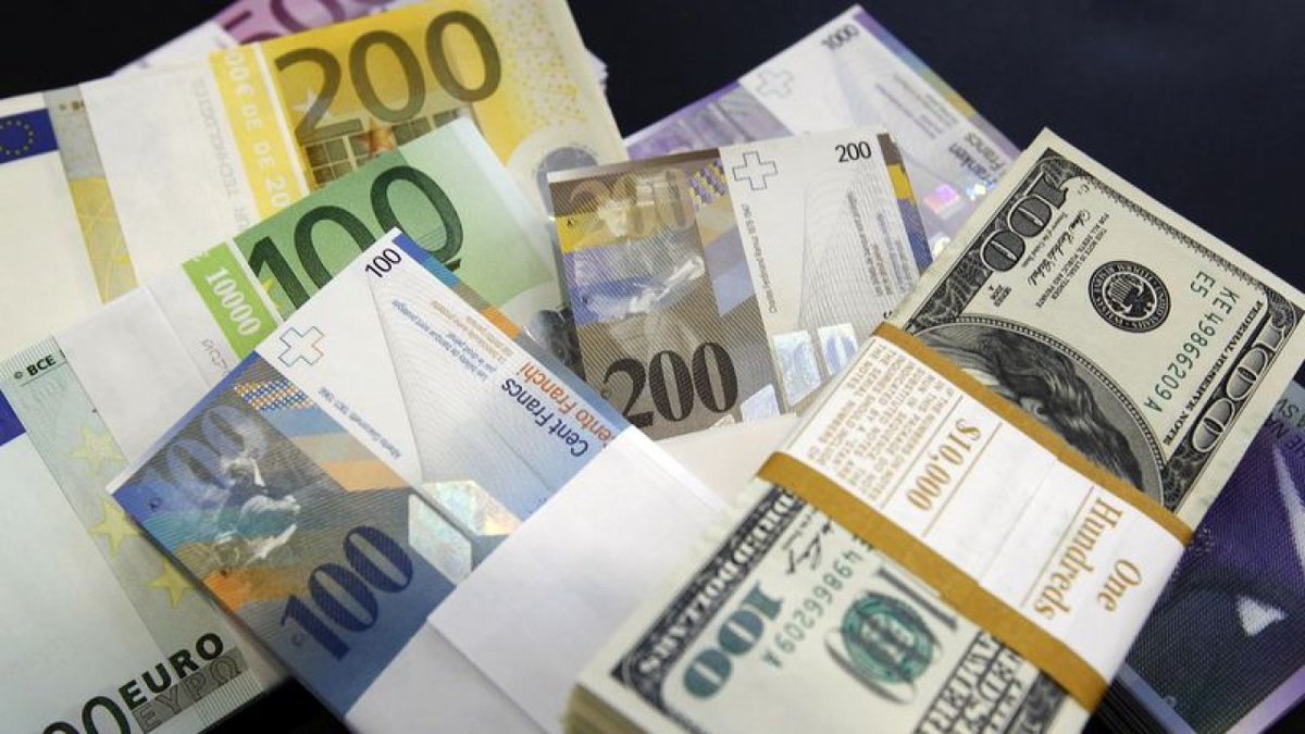 Malcolmtraderr_'s tweet photo. #Fed yarın şahin gelirse #EUR/#USD 1,150'ye inebilir.

Yüksek #petrol, güçlü kısa vadeli faizler ve zayıf risk iştahı doları destekliyor.

#ING: Fed sonrası gözler 1,150'de.

#forex #borsa #bist https://t.co/j0Ma2Yr1TJ