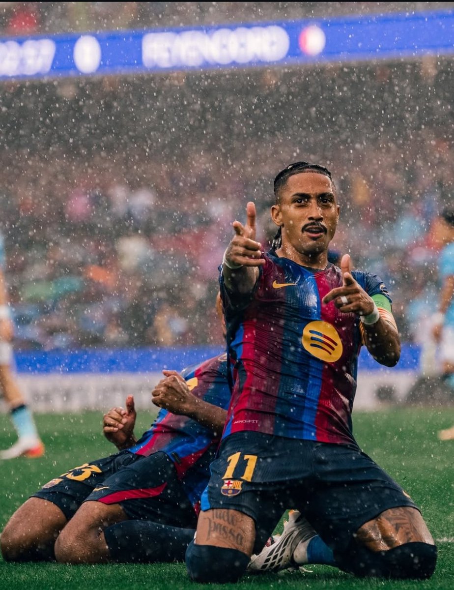 ohvl2z's tweet photo. Como este tío no este mínimo top 3 del balón de oro 2027 va a ser un robo histórico https://t.co/mNvifWeYDg