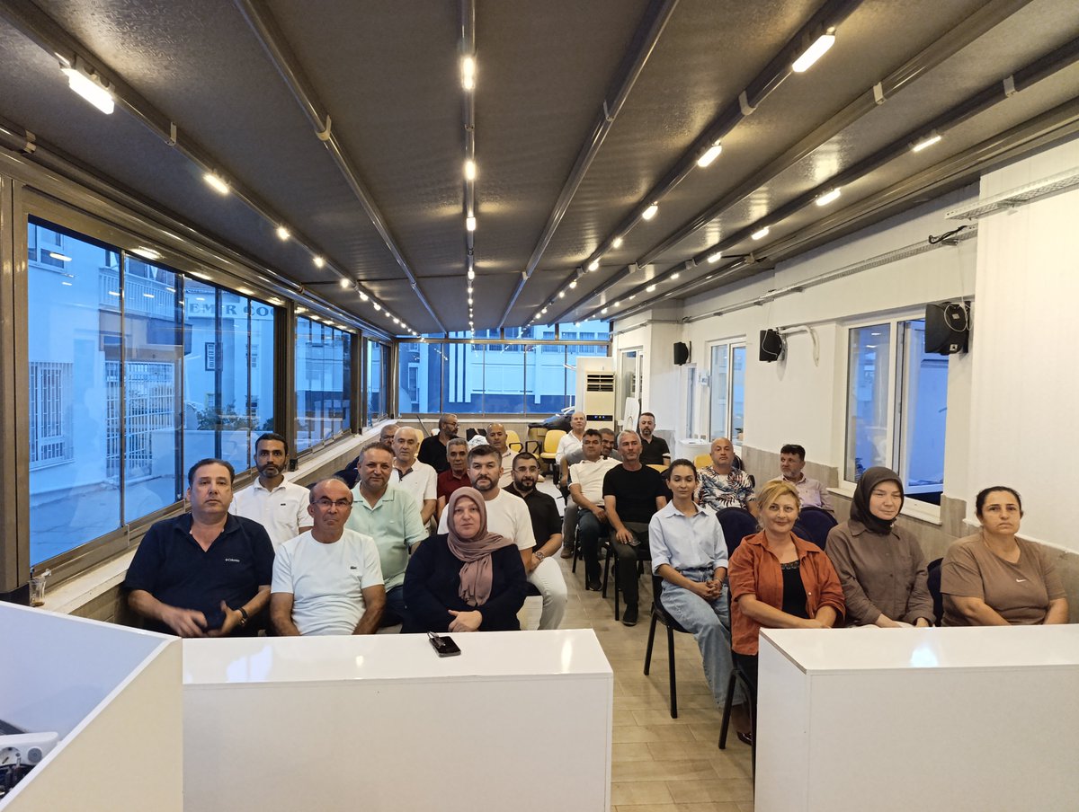 KonyaaltAk's tweet photo. İlçe Başkanımız Av.Yunus Günal, İlçe Koordinatörümüz ve Yönetim Kurulu Üyelerimiz ile birlikte haftalık olağan yönetim kurulu toplantımızı gerçekleştirdik.

Teşkilat çalışmalarımızı değerlendirdik.Toplantımız hayırlara vesile olsun.
@alicetin_07 
@avyunusgunal 
@akpartiantalya7 https://t.co/Y7vXtAXDeg