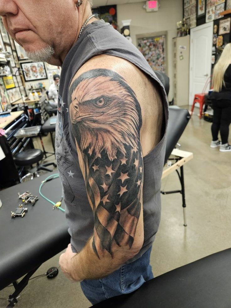officialInkPlug's tweet photo. Just finished this piece on bro 🖤🔥
He came with the idea, we brought it to life.
How did we do?
#tattoo #tattooartist #ink https://t.co/NQAdyBZreR