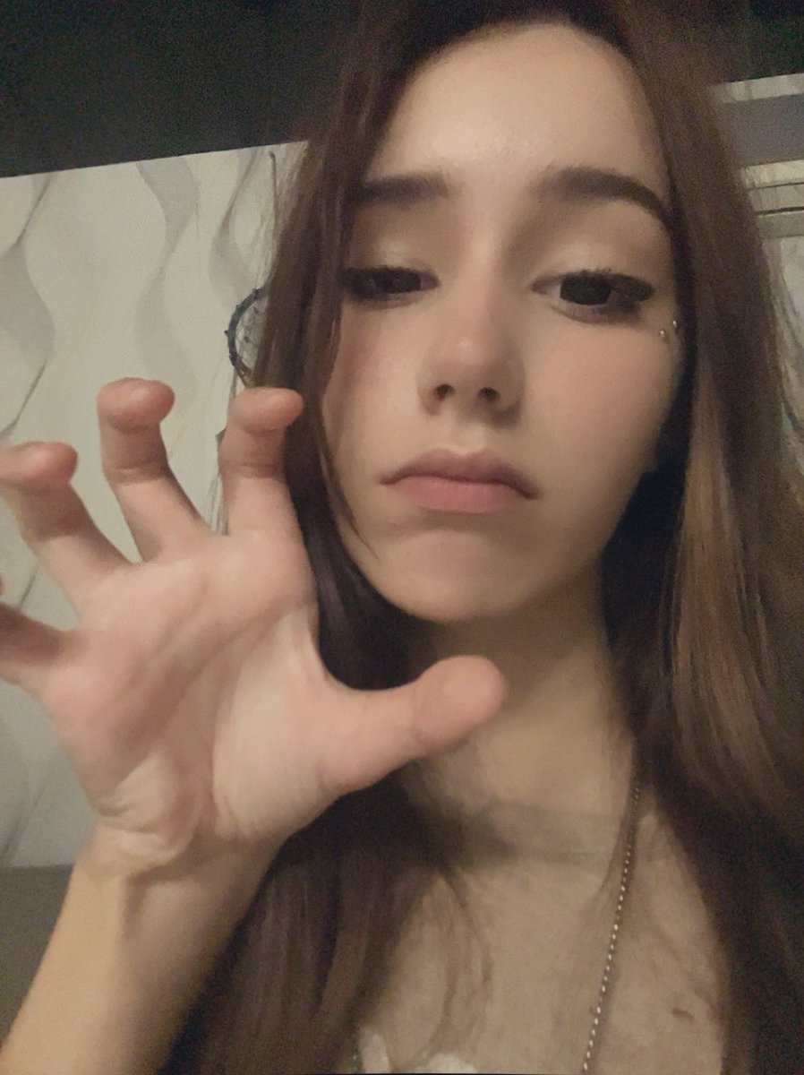 evvObsessed's tweet photo. пришли новые линзы наконец-то https://t.co/ZtegYdRgpD