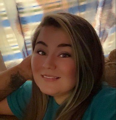 Carol98cj's tweet photo. #NewProfilePic https://t.co/Q2a8kONzrS