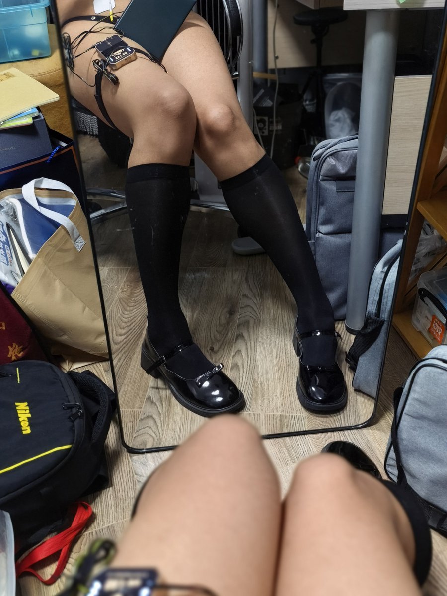 Nikaidou303's tweet photo. 被电的好爽……哦齁齁齁齁～
#电击 #男娘 https://t.co/kwfmkEjph3