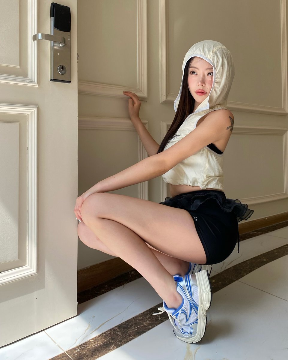ChucaBala's tweet photo. 世界中に星はたくさんあるけど、僕の目には君しか映らないよ。結構大事なことだと思うんだ。 🍀
mrUY https://t.co/kmjc6D6FyR
