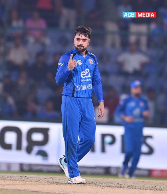 Rashid Khan makes an immediate impact as he gets Abhishek Sharma and Sanju Samson in his first ove