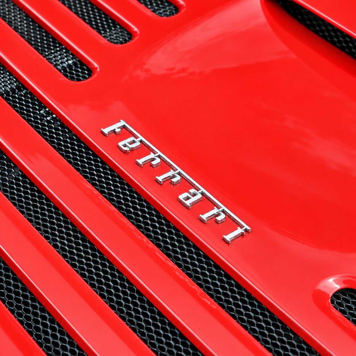 TorqueSociety's tweet photo. Ferrari F355 Spider 🇮🇹 V8 3.5L atmosférico, 380 CV, hasta 8.500 rpm y 0–100 km/h en unos 4,7 s. Motor central, tracción trasera y diseño Pininfarina: uno de los Ferrari más icónicos de los 90.

#Ferrari #F355 #F355Spider #Bogotá #Medellín #Barranquilla #Ibagué https://t.co/EDXSRfZJ39