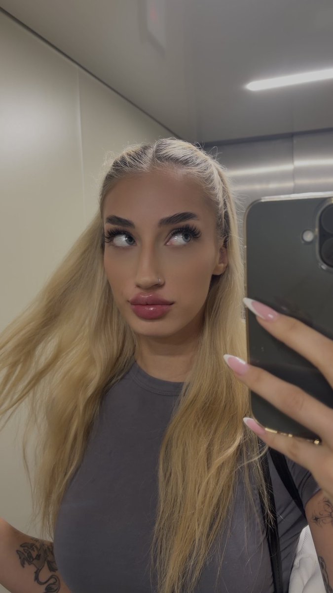 Pannabellaa1_'s tweet photo. omg… sooo big👄…. https://t.co/CSRdactvML
