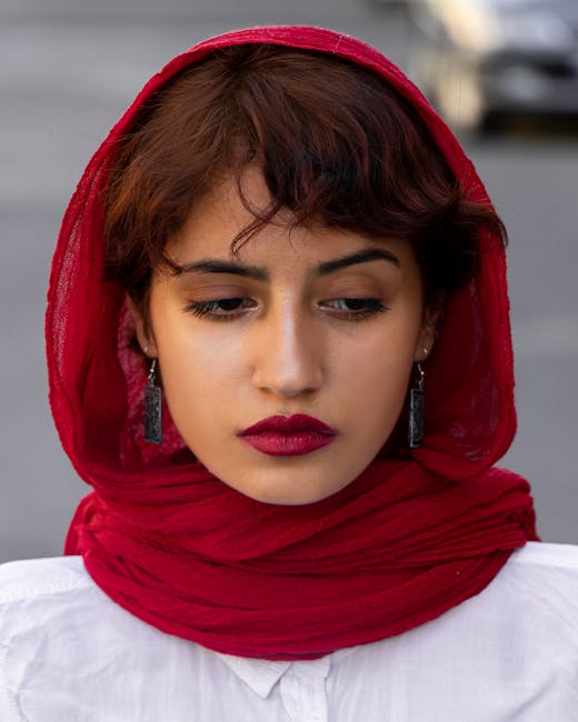 Jackquelinuu's tweet photo. الحب الحقيقي الوفاء لما في العيون. يزرع المستقبل نظرات ray boldizsarاللحظة هو اللي يمنح النور المستقبل 🚢 🔴 في طريق 🦧 الحياة. ivory galon https://t.co/aGNkTUUUBR