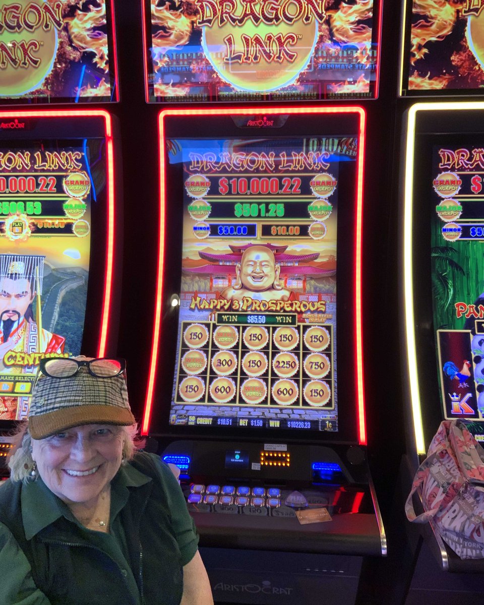 CenturyCasinoCR's tweet photo. Victoria filled all the "fire orbs" for the Grand Jackpot for $10,000!  🤑 💰 #winnerszone #centurycasino 

Gambling problem?  Call or text 1.800.GAMBLER. https://t.co/Jfm3OoSJIV