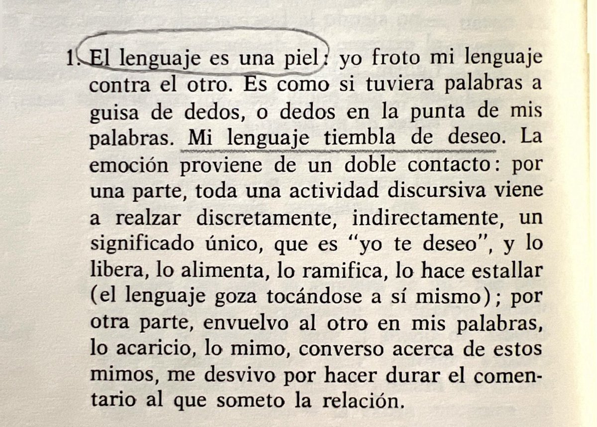 decreacion_'s tweet photo. Roland Barthes https://t.co/KRRGGCattQ