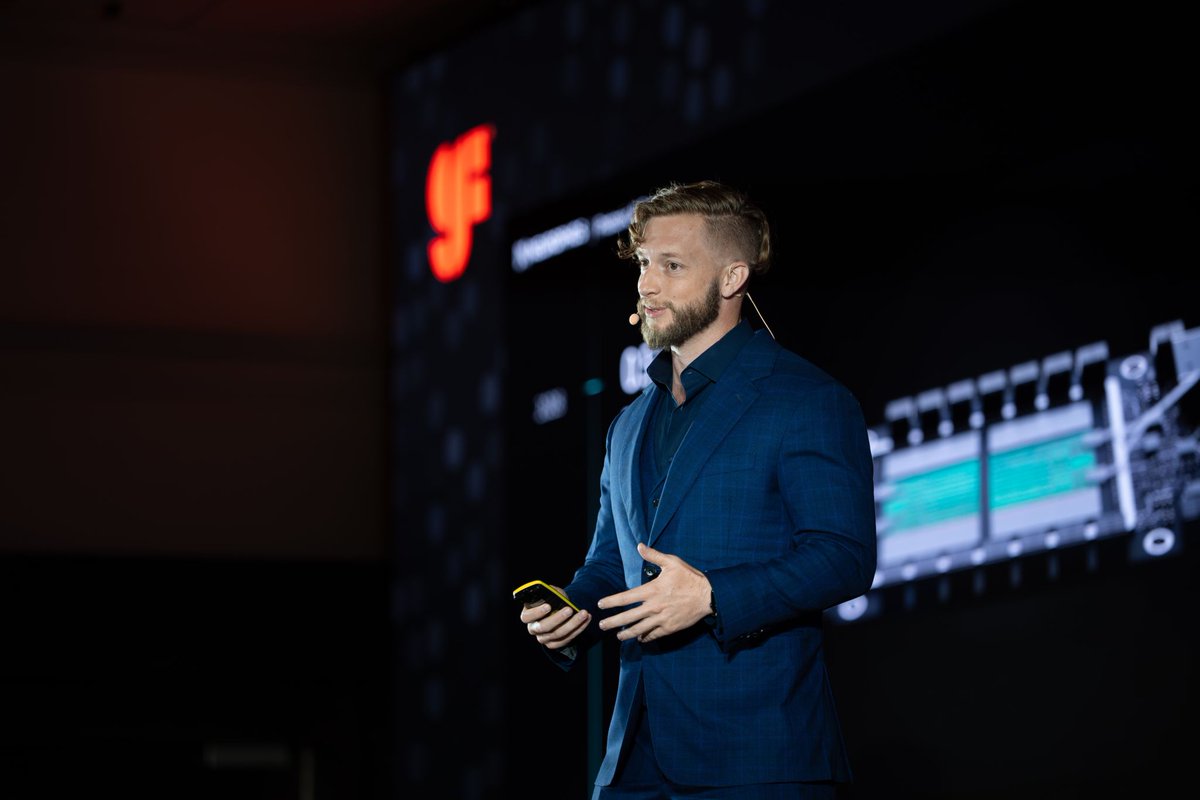 neurophos's tweet photo. Great to spend time with the @GlobalFoundries team at their event and connect with leaders across the semiconductor and photonics ecosystem.

As we continue working with GF as a partner for our photonic chips, we’re excited about what’s ahead and the opportunity to advance photonics at scale.

Thanks to the team for hosting us and for bringing together so many leaders shaping the future of semiconductor technology.