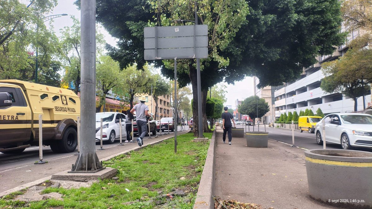 fnerrrcdmx1's tweet photo. Como compañeros de Estatal del FNRRR, llevamos a cabo una colecta solidaria, demostrando que cuando nos organizamos y trabajamos juntos podemos aportar un granito de arena para quienes lo necesitan. https://t.co/jRH962V3qD
