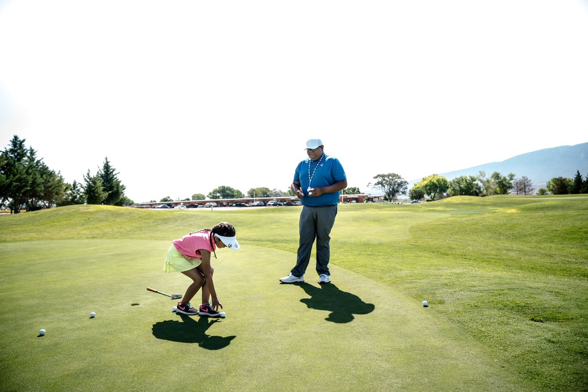 Bonniew1972's tweet photo. A fellow golfer at the range gave me one helpful tip about my setup, then went back to his own practice. That small tweak completely changed a frustrating practice session for the better. #RangeAdvice #GolfSetup https://t.co/zHCv8p4Qy8