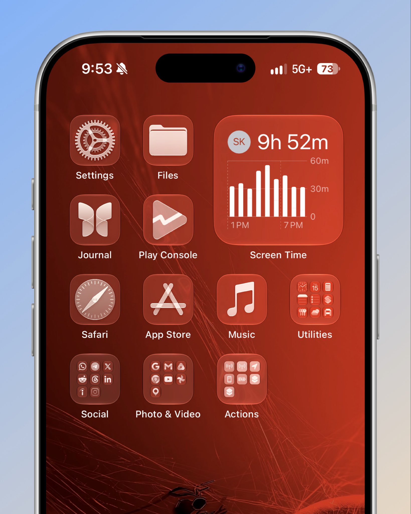 Clear icons. This wallpaper, iOS 27. Yeah, I’m in love 😍