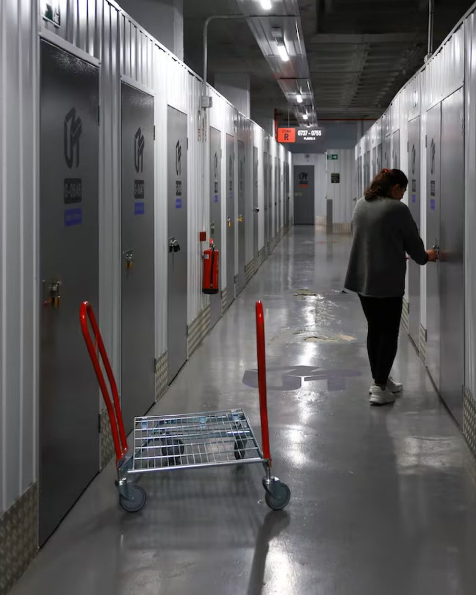 Cafmurcia's tweet photo. 📢 ¿Tienes un trastero, pero no vives en el edificio?

La comunidad no puede negarte el acceso por ese motivo. Si solo puedes entrar por el portal, debe facilitarte una llave, pudiendo repercutir el coste de la copia si procede.

#COAFMU #AFColegiados #PropiedadHorizontal https://t.co/xkVI2jyBQT