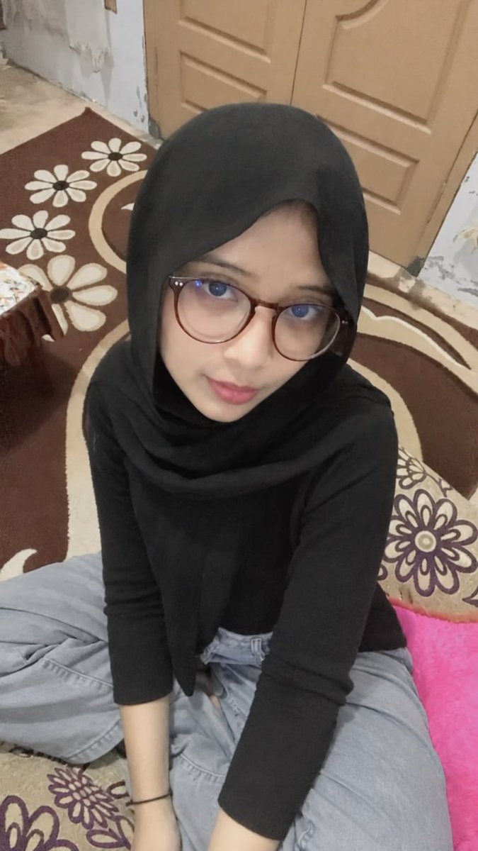 caloreiy's tweet photo. Jgn prgi dlu ya kita terusin yg td

https://t.co/7zJjmfzrNN https://t.co/kGFI4kWXqz