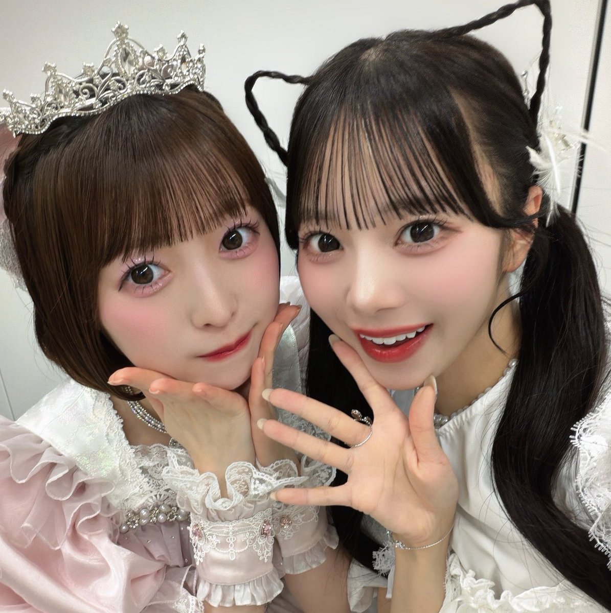 ayanojoa's tweet photo. 아야미유 생탄제 투샷 모아놓고 혼자 함박웃음짓는중 https://t.co/1ETZcGkMNM
