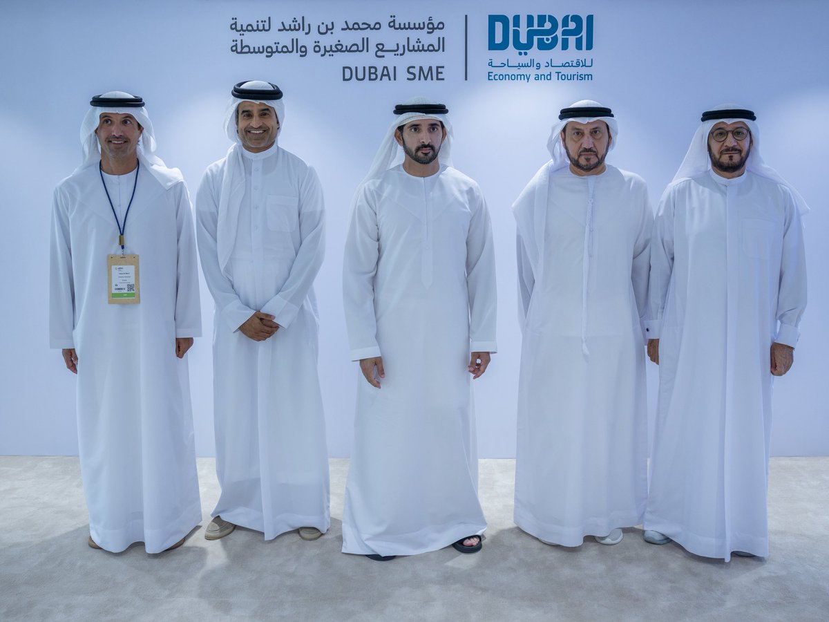 groupfazza's tweet photo. حمدان بن محمد يكرّم الجهات الحكومية وشبه الحكومية والخاصة الأكثر دعماً لبرنامج المورّد الإماراتي، الذي تديره مؤسسة محمد بن راشد لتنمية المشاريع الصغيرة والمتوسطة، إحدى مؤسسات دائرة الاقتصاد والسياحة بدبي. وجاء المُكرّمون ضمن أبرز الجهات المساهمة في توفير فرص المشتريات من خلال البرنامج، ما أسهم في حصول المورّدين الإماراتيين على عقود تجاوزت قيمتها1.78  مليار درهم خلال عام 2025.

Hamdan bin Mohammed recognises the government, semi-government and private sector entities that provided the greatest support to the Emirati Supplier Programme, managed by the Mohammed Bin Rashid Establishment for Small and Medium Enterprises Development (Dubai SME), part of the Dubai Department of Economy and Tourism (DET). The recognised entities were among the highest contributors to procurement opportunities through the programme, enabling Emirati suppliers to secure contracts worth more than AED1.78 billion in 2025.
