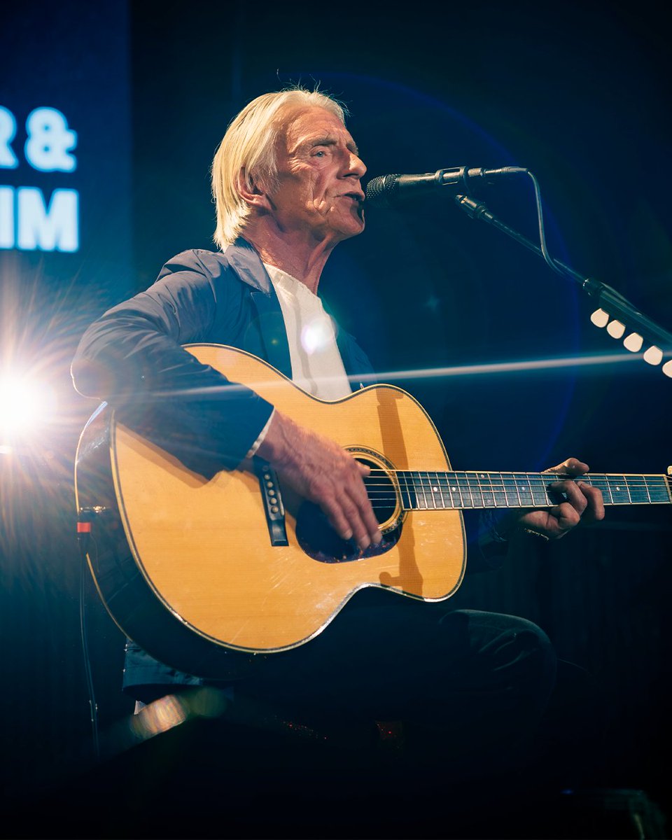 paulwellerHQ's tweet photo. Sumud, Liverpool. A special night, raising over £40,000 for @AmosTrust's Gaza Appeal 🇵🇸

Featuring Declan O'Rourke, Amelia Coburn, Billy Bragg, and more fantastic artists across the evening.

📸  Mark Kensett &amp; Robin Clewley (@Markkensett &amp; @robinscamera) https://t.co/Htd71BRTla