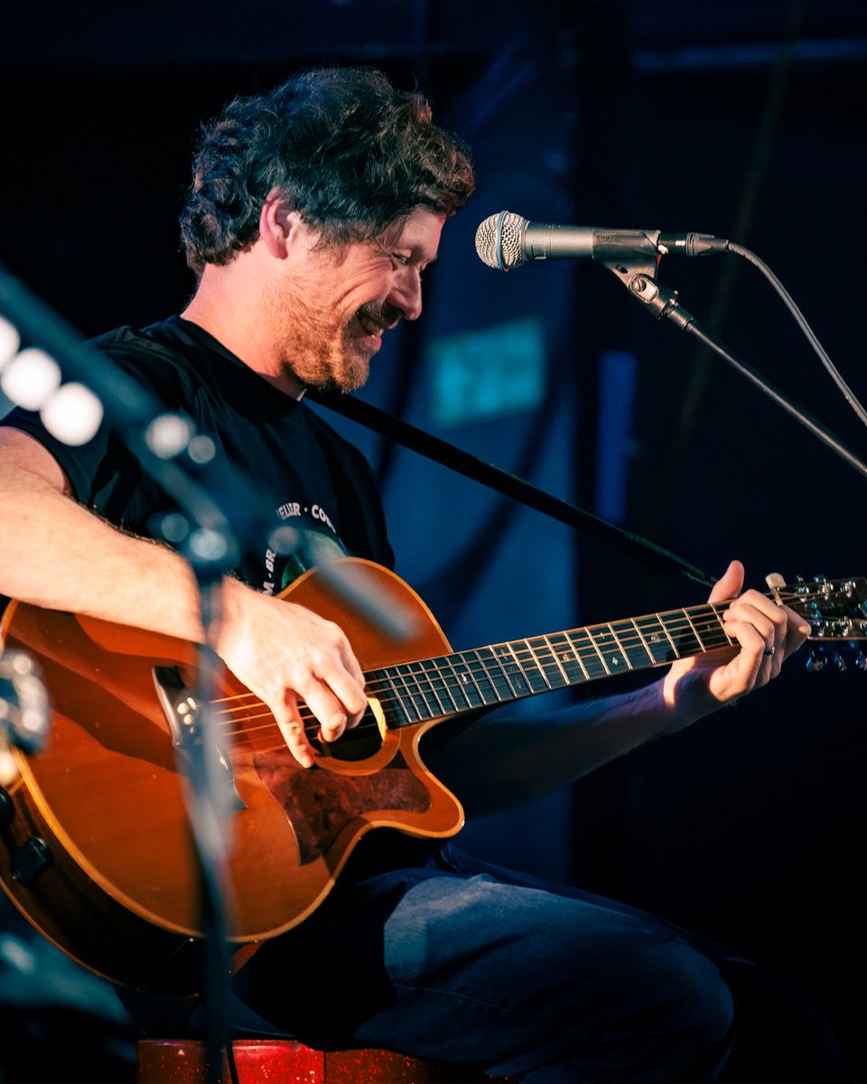 paulwellerHQ's tweet photo. Sumud, Liverpool. A special night, raising over £40,000 for @AmosTrust's Gaza Appeal 🇵🇸

Featuring Declan O'Rourke, Amelia Coburn, Billy Bragg, and more fantastic artists across the evening.

📸  Mark Kensett &amp; Robin Clewley (@Markkensett &amp; @robinscamera) https://t.co/Htd71BRTla