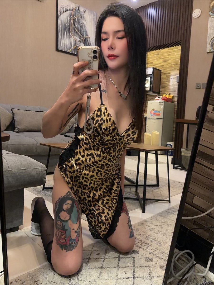 DarrelSoffky's tweet photo. #ladyboy_riyadh
#ladyboy_saudi
#ladyboy_in_riyadh
#ladyboy_both_in_riyadh https://t.co/1fN7lveO3d