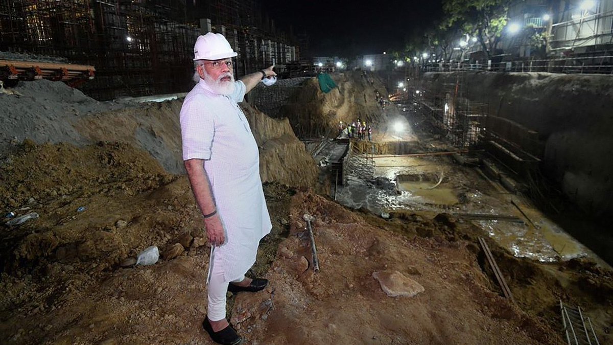 montana9_'s tweet photo. “₹2,000 ki baat hai, isliye tax laga raha hoon…

₹22,000 crore hote toh maaf kar deta.” https://t.co/XOooCDAgQ7