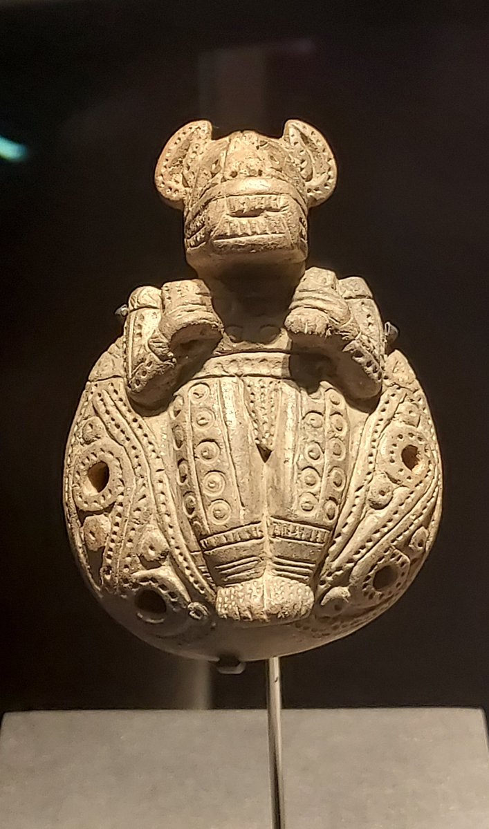 famartinez2001's tweet photo. Espectacular la exposición del @marqalicante
"El oro y el universo. Saberes indígenas de Colombia"
@cultura_hola https://t.co/vcxFNxNvdZ