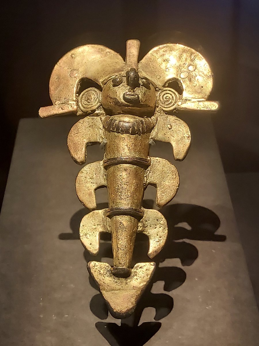 famartinez2001's tweet photo. Espectacular la exposición del @marqalicante
"El oro y el universo. Saberes indígenas de Colombia"
@cultura_hola https://t.co/vcxFNxNvdZ