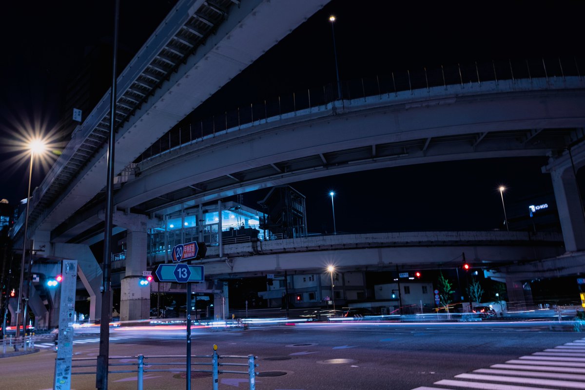 __Na_yo__'s tweet photo. 弧

青白く弧を描く
機能的な人工物にワクワク

#fujifilm_xserise
#今日もx日和
#キリトリノセカイ
#スナップ写真
#xh1 https://t.co/5XVkeZoIb7