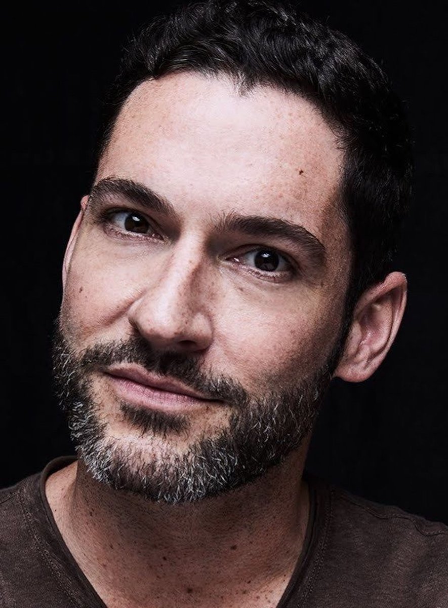 C_Kitten85's tweet photo. He!!! He is my biggest weakness! Just look at his wonderful, sweet, beautiful, kind, deep, warm brown eyes… My knees would give in! 🤎👀❤️🔥🫠😈🖤🔥🥵❤️ #TomEllis #Lucifer #ColinGlass #ciacbs https://t.co/pIr5sFltrW