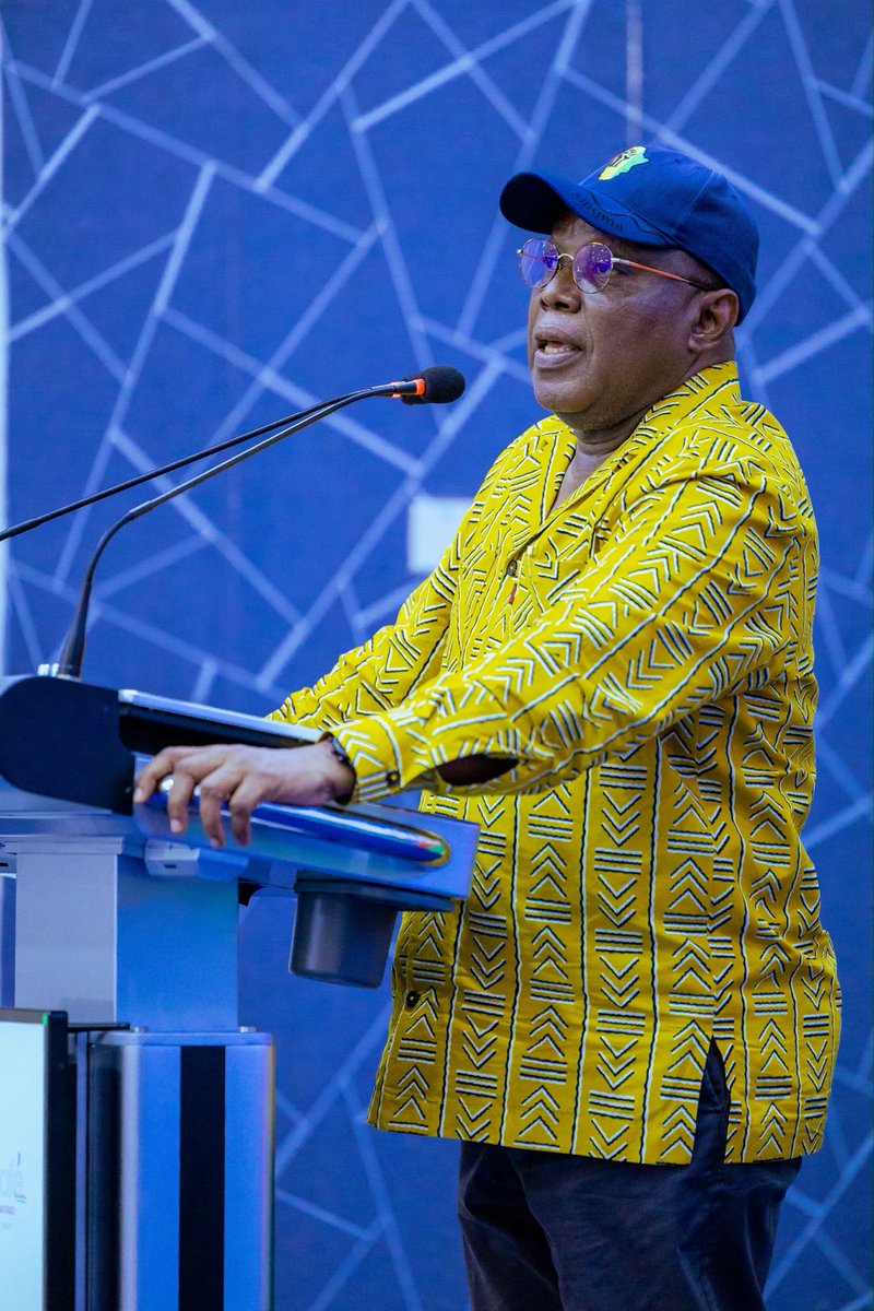 hrcafe_gh's tweet photo. 🇬🇭🇧🇫 DAY FIVE | HR CAFÉ 2026

The 10th Edition concluded with key conversations on modernising public services, quality service delivery, Pan-African policy, HR management in the security sector and migration-related issues.

Five days of dialogue and collaboration.

#HRCAFE2026 https://t.co/bZhm7XLA65