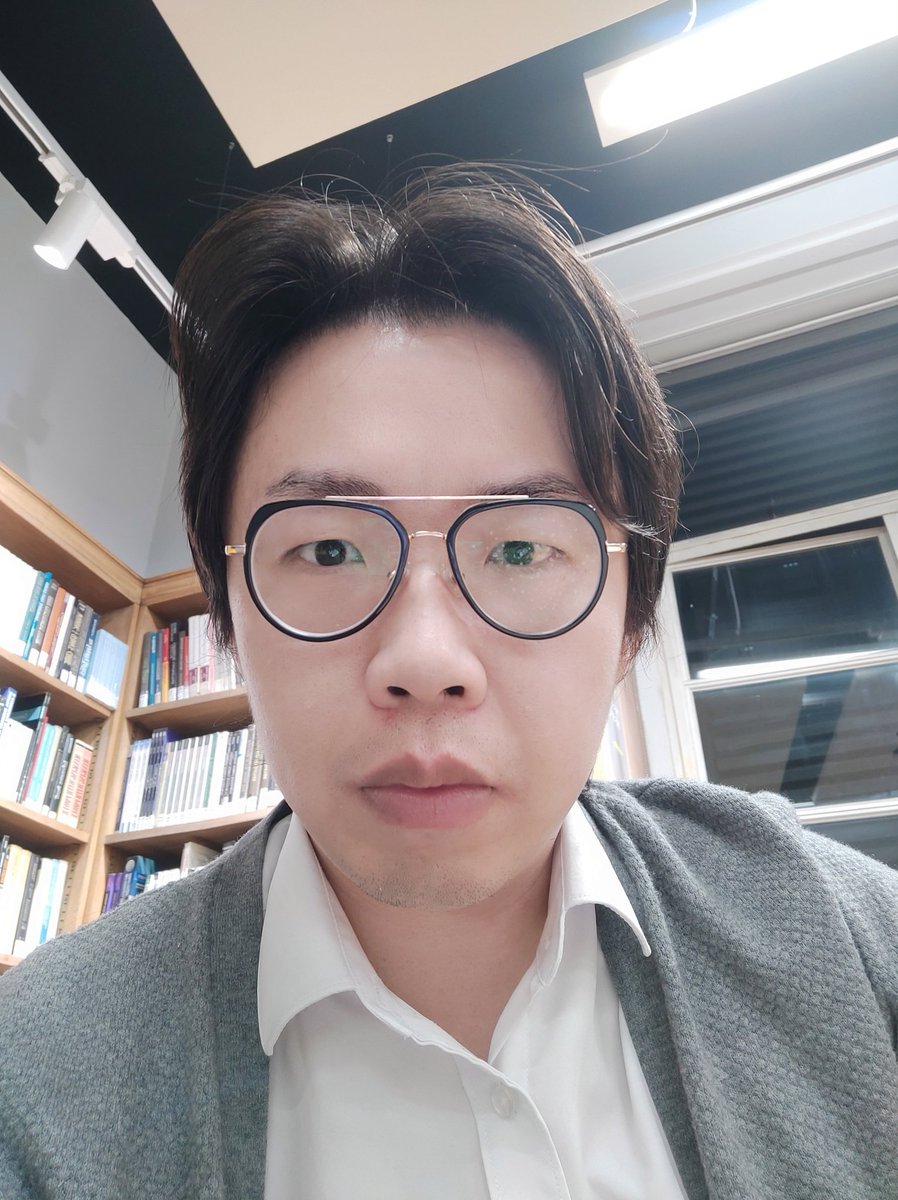 AesonLi's tweet photo. 意义与存在

'因无所住，而生其心'
因有所往，而生其意
缴妙之差
缴妙共存

意义本身绝不存在
不存在所谓终极意义
只在所往的演绎和行动间诞生 https://t.co/jZellOhiGg