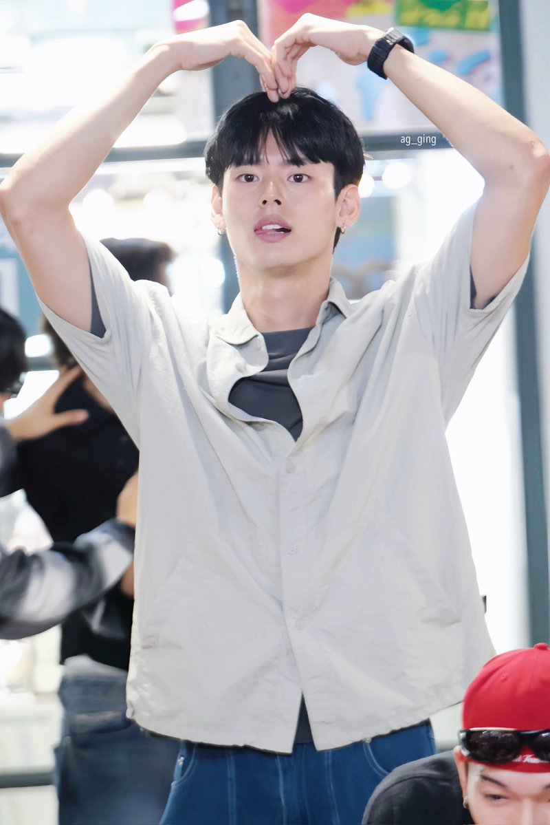AG_ging's tweet photo. สาด (ใจ) ไปสมาชิก 🫶🏻✨
#Flex1045xPERSES_FreeWifi
#NAY_PERSES
#PERSES #PERSES_TH https://t.co/ATFSzN1l9h