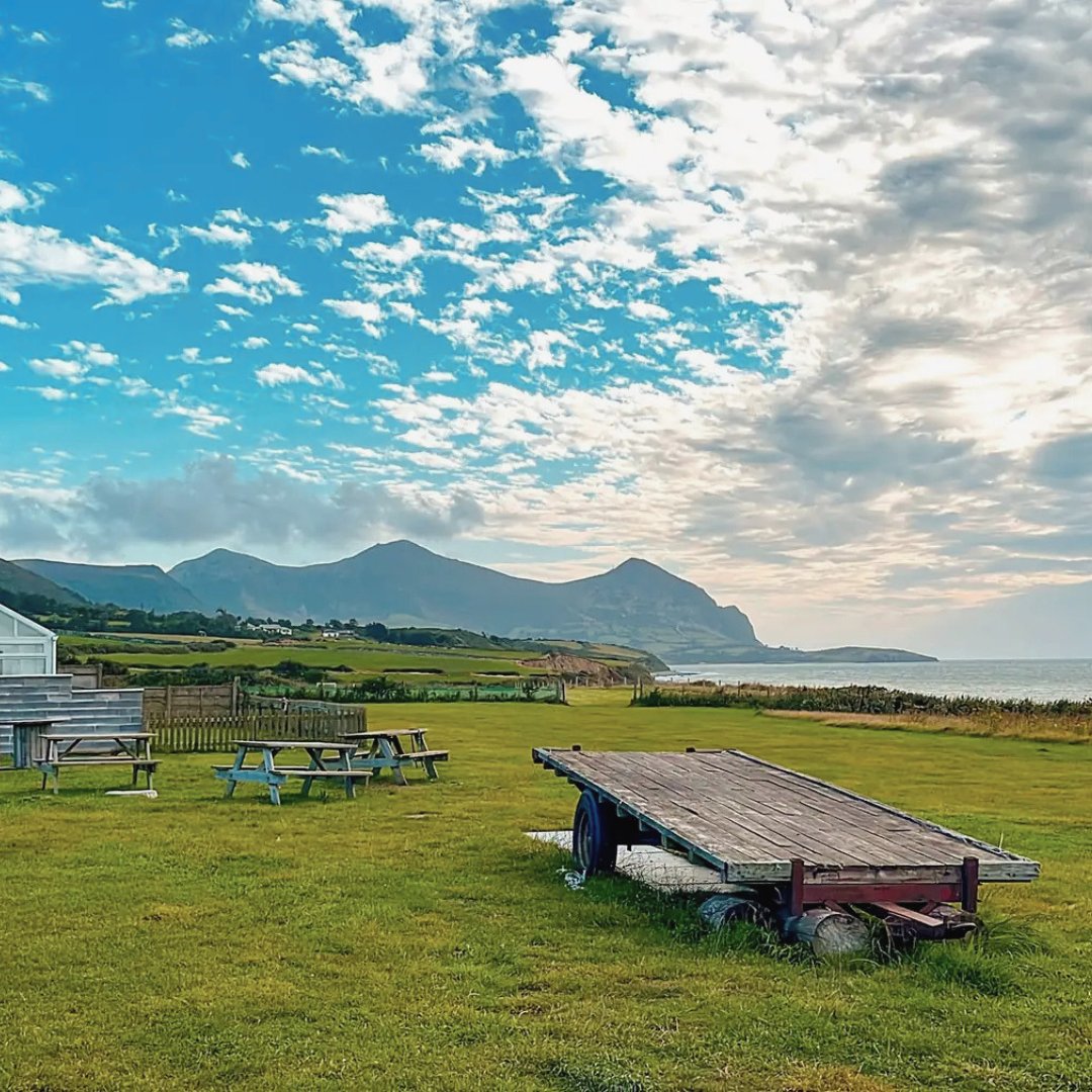 pitchup's tweet photo. Bach Wen has its own beach, an on-site bar and plenty of space to slow down on the Llŷn Peninsula.
https://t.co/j2Lr7k8lCq #Gwynedd https://t.co/WahZgBCo47