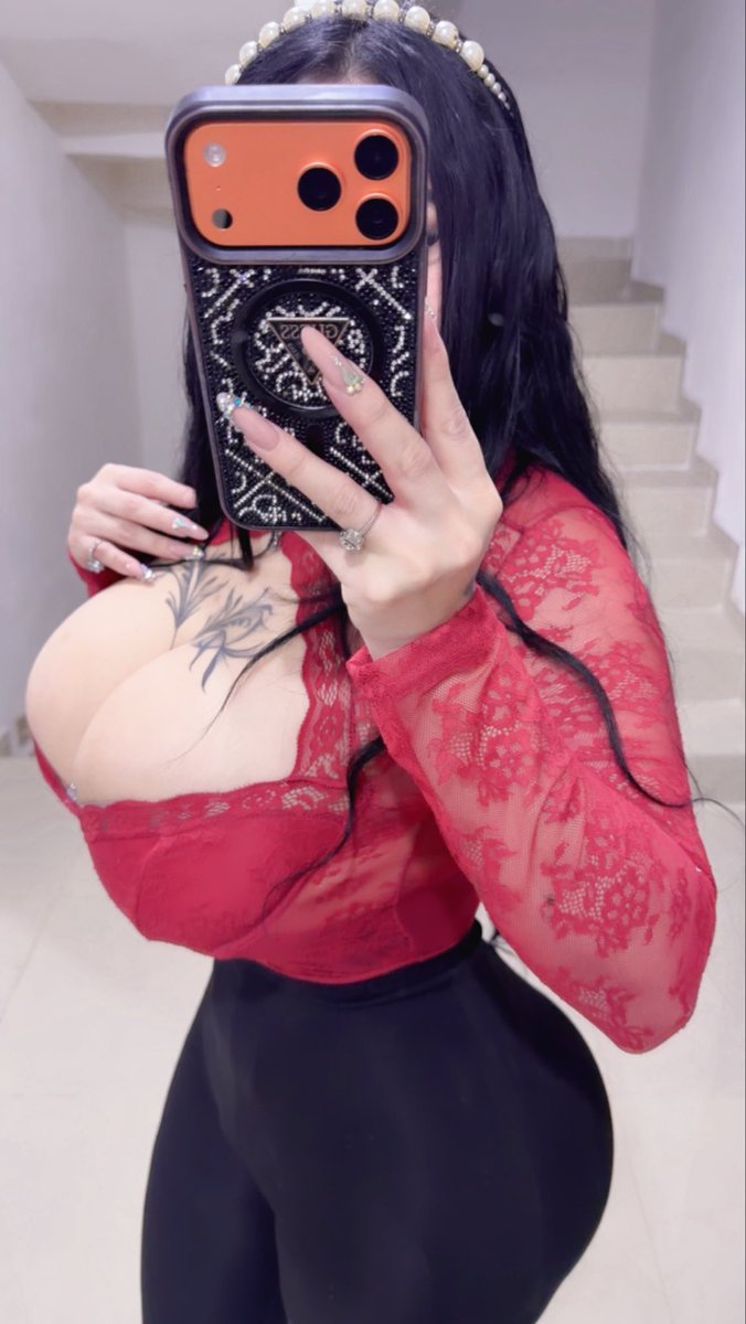 xime_love_kim's tweet photo. https://t.co/iwYH9yRBxN te gustaría verme 👀 https://t.co/AfFEGTrGOP
