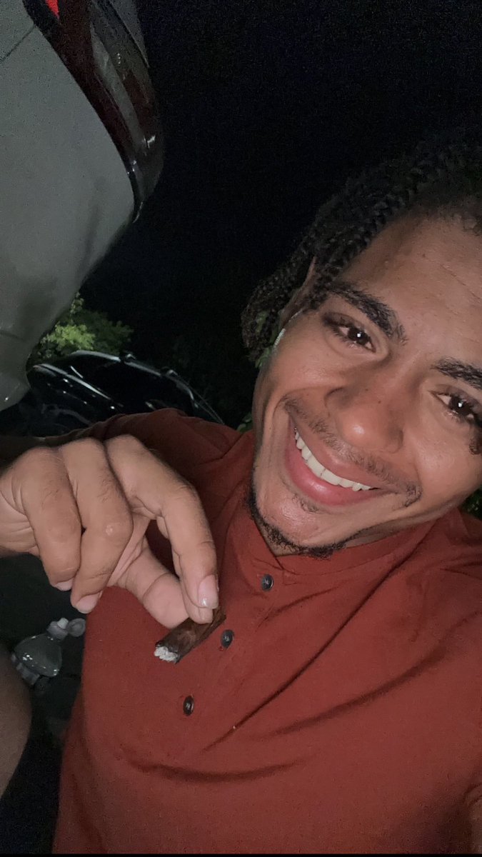 That1HardR's tweet photo. My face when she send me a text saying I’m not shit 😩🧡. 

#SouthFlorida #SoFlo #Miami #MiamiFL #MiamiBeach #FortLauderdale #HollywoodFL #Broward #BrowardCounty #PalmBeach #WestPalmBeach #SouthBeach #MiamiNights #MiamiLife #FloridaGirls #FloridaModels https://t.co/T0zFDLcYGB