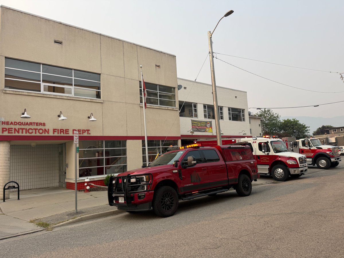 LeslieAssociate's tweet photo. Our Ford F-250 DEMO vehicle is making its way from British Columbia to Alberta, with stops along the way to visit distributors, OEMs &amp; end-users!

📍 Hope, British Columbia
📍 Penticton, BC
📍 Osoyoos, BC
📍 Greenwood, BC

#LeslieandAssociates #PublicSafety #WhelenEng @wheleneng https://t.co/mwvTW8Z5gE