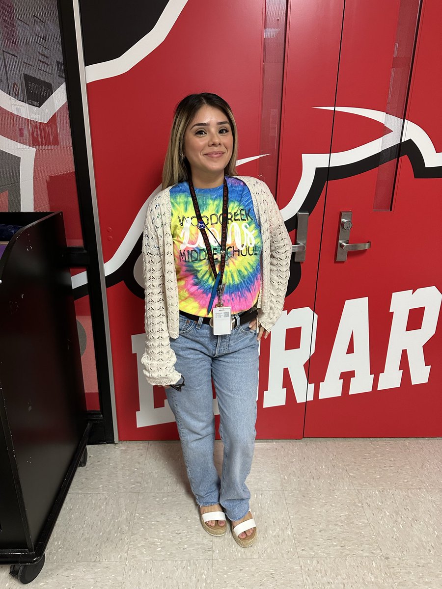 HumbleISD_WMS's tweet photo. Day 2 of our Gold, Fight, Win Spirit week. Way to go staff and students. Love the school spirit!
#BeEliteWMS #ELEVATE https://t.co/ha8xWZ3oIZ