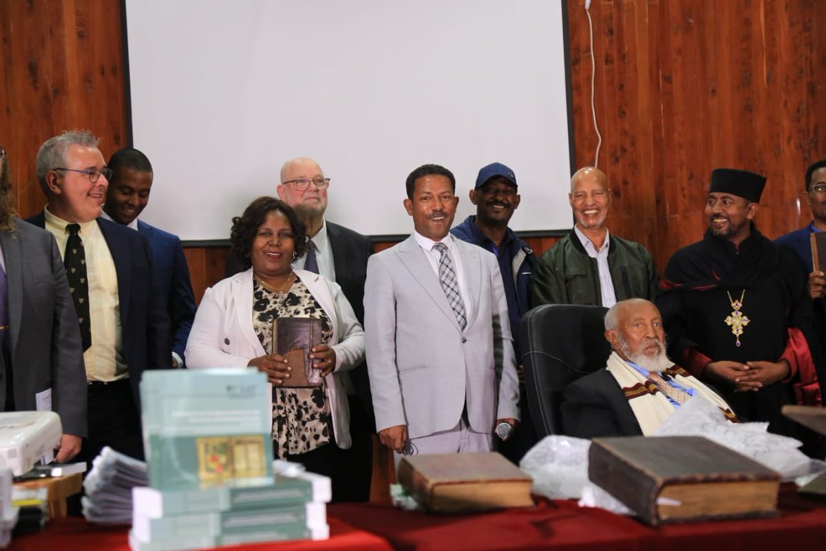 alulapan's tweet photo. An exemplary #restitution. 17 Ethiopian manuscripts returned from the US by Prof Steve Delamarter and his team donated by Barbara Weiner and presented at the Ethiopian Heritage Authority and gifted to 7 Ethiopian Institutions. https://t.co/57EbylZDtO