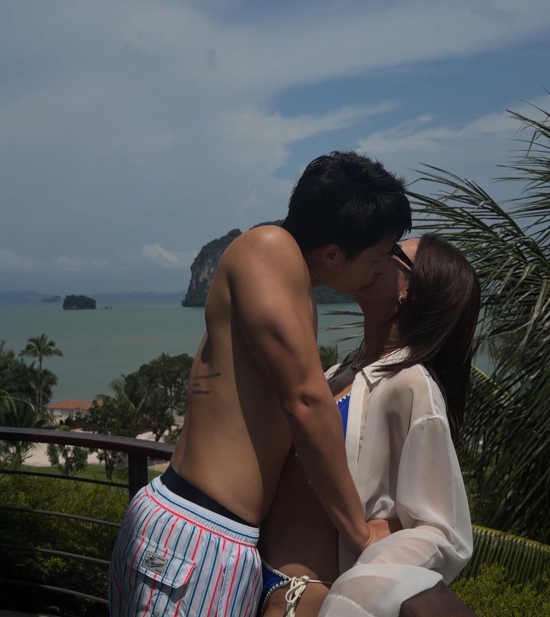 jsmtjyygyjbbjb's tweet photo. หมากคิม  VS ณเดชน์ญาญ่า 

สองคู่ชิปที่ติ่งประสบความสำเร็จมากที่สุด https://t.co/cqXIOOOjHb