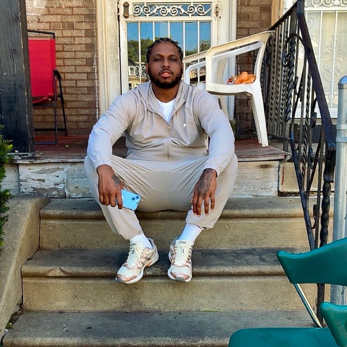 diamondstmarc's tweet photo. 📷 

•
GOMD ENT 👍🏾 https://t.co/sBWcSg0q99