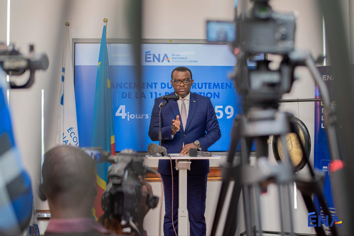 EnaRDC_Officiel's tweet photo. Le go est donné !

Le recrutement de la 11e promotion de l’ENA (session 2027–2028) a été officiellement lancé ce mardi 15 septembre 2026 par SEM le VPM, Ministre de la Fonction publique @LihauEbua.

📅 Les candidatures sont ouvertes jusqu’au 29 septembre 2026 à 16h30 (heure de Kinshasa), via l’application MyENA disponible en version web sur https://t.co/OmHLjdjjzf et en version mobile sur Playstore.

Les candidates et les candidats sont invité(e)s à lire ATTENTIVEMENT le communiqué relatif à l’appel à candidatures ci-après : https://t.co/vWxGJxSbVG