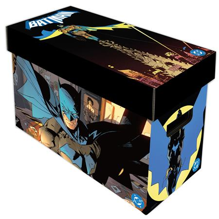 radar_comics's tweet photo. Hablemos de las cajas. 📦

No solemos venderlas online. Es un jaleo mandarlas, a veces no os llegan bien, y no queríamos eso.

Pero el BUNDLE de cinco cajas sí podemos mandarlo seguro. 

Lo hemos puesto a la venta online. Dos modelos ‼️

Son una monada. ❤️ https://t.co/Brbt9sbTHI
