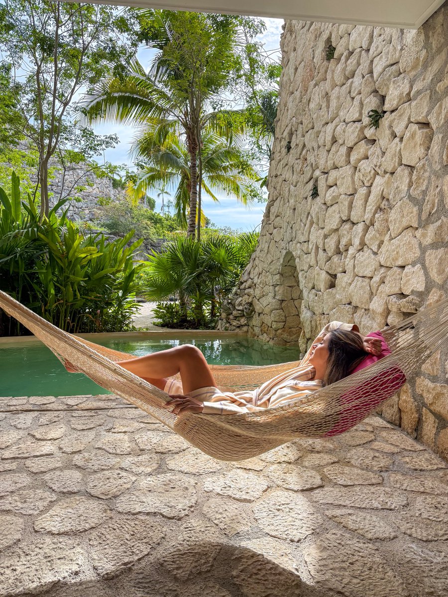 MexDestination's tweet photo. Así puede comenzar el día desde su Swim Up Suite en @hotelxcaretarte.

#MéxicoDestinationClub https://t.co/gWXrCPhepP
