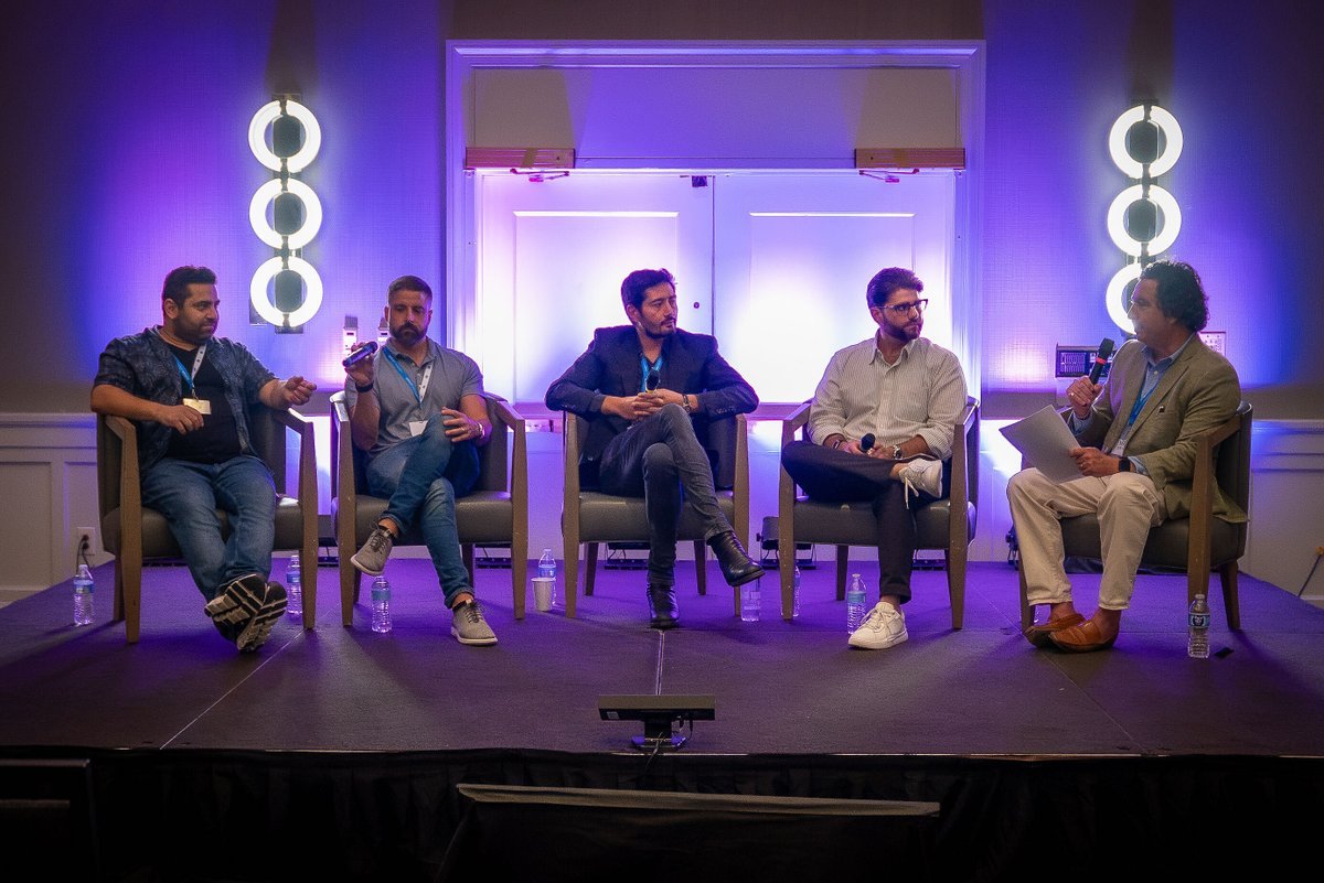 samizb's tweet photo. @blockchainwk made one thing obvious: the AI and blockchain conversation has moved past theory. Loved to see how many people from the local community showed up and how much they look forward to this each year. Lots of builders, regulators, students, and investors in one room brought together people who don’t always get to learn from each other.

In almost every room, the questions were about what it actually takes to put these systems into practice, not what they might someday do. Local gatherings like this are what keep the relationships and the harder conversations going after everyone's flown home.

Thanks to the organizing team and @ichuckcain for having me!

Now I'm already in Barcelona, looking forward to the @EBlockchainCon starting tomorrow  🇪🇸